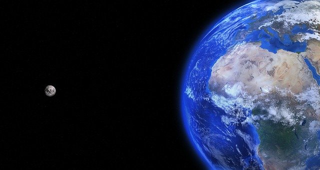 Země a její satelit