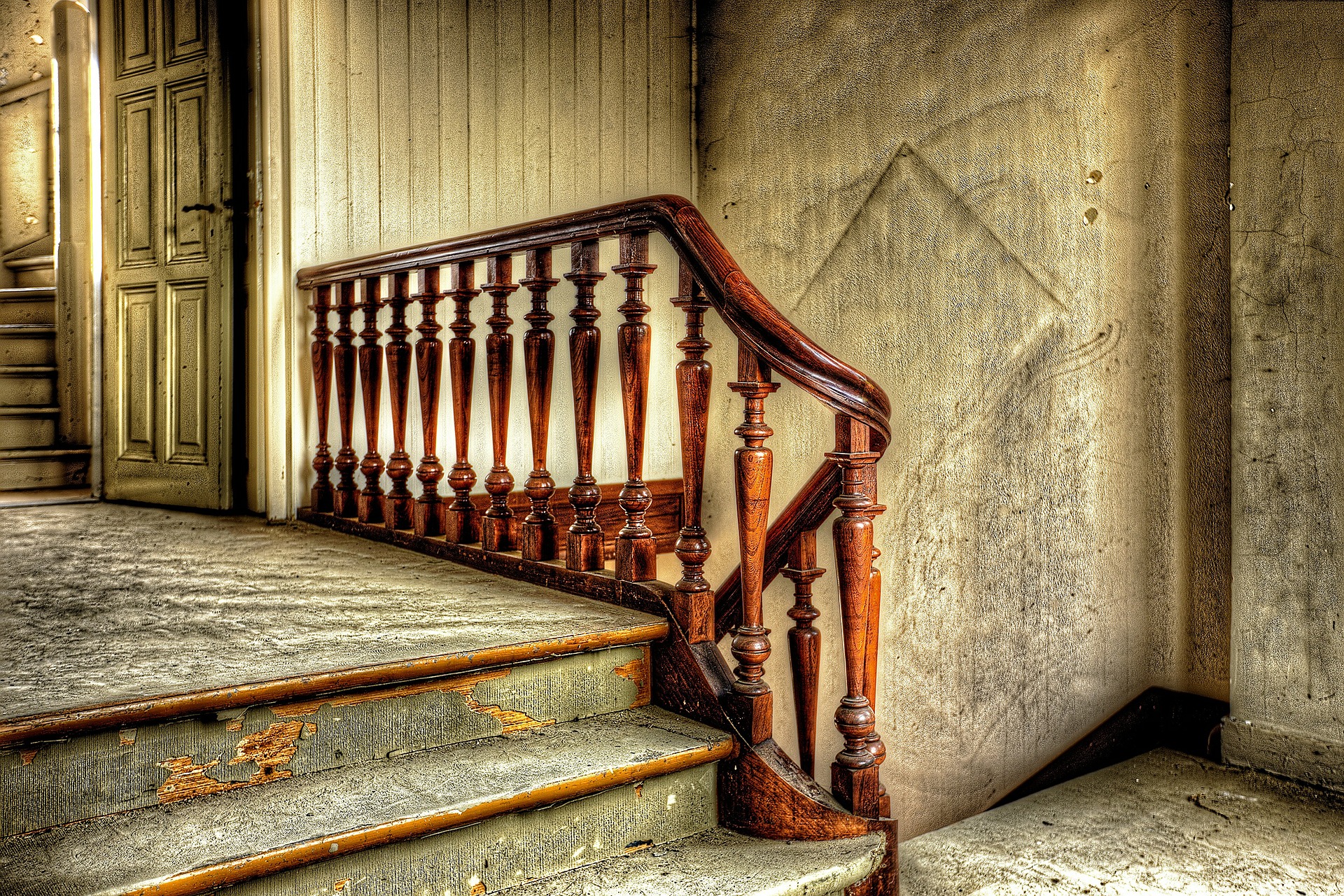 schodiště dřevěné